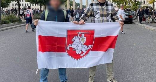 Арышт за фота з бел-чырвона-белым сцягам у Германіі