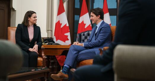 Усаў папракае Ціханоўскую нерацыянальным размеркаваннем сродкаў