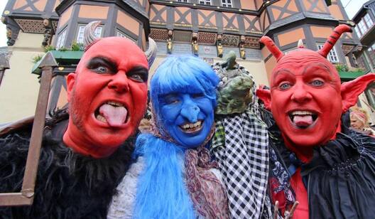 Флэшмоб у грузінскім Facebook — там цяпер пачалі посціць выявы сатаністаў (як іх сабе ўяўляюць), што нібыта зладзілі пратэсты. Фота t.me/NGnewsgeorgia Флэшмоб у грузінскім Facebook — там цяпер пачалі посціць выявы сатаністаў (як іх сабе ўяўляюць), што нібыта зладзілі пратэсты. Фота t.me/NGnewsgeorgia