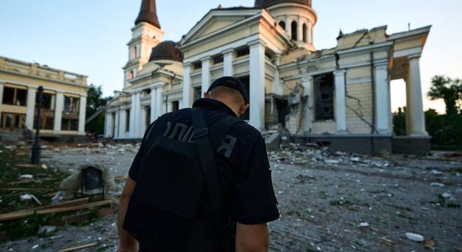 Чаму Расія знішчае Адэсу? «Як не маё, то нічыё». Чаму расейцы бамбяць «Адэсу-маму»?