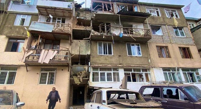 Што адбываецца ў Нагорным Карабаху? Пашынян: Баку пачаў «наземную аперацыю па этнічнай чыстцы армян»