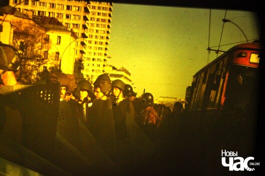 Войскі рыхтуюцца да штурму Белага Дому Войскі рыхтуюцца да штурму Белага Дому