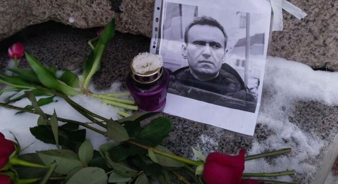 «Пуцін забіў Навальнага» «Пуцін забіў Навальнага!» Актывісты і сусветныя лідары рэагуюць на смерць расійскага апазіцыянера