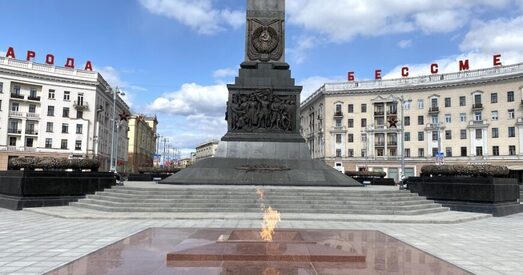 Расійца затрымалі за скокі праз Вечны агонь