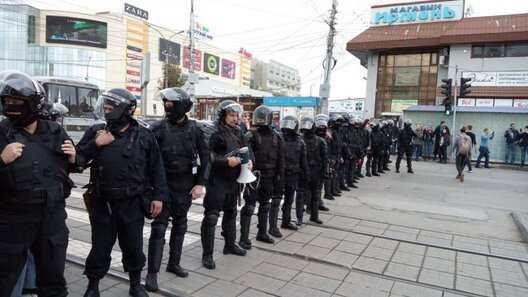 policeyskie_na_akcii_protiv_pensionnoy_reformy_v_novosibirske_foto_mbh_media.jpg policeyskie_na_akcii_protiv_pensionnoy_reformy_v_novosibirske_foto_mbh_media.jpg