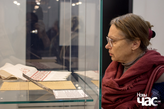 4/17 prezentacyja_fotavystavy_lva_daszkevicza__pavel_aksinovicz__6__logo.jpg