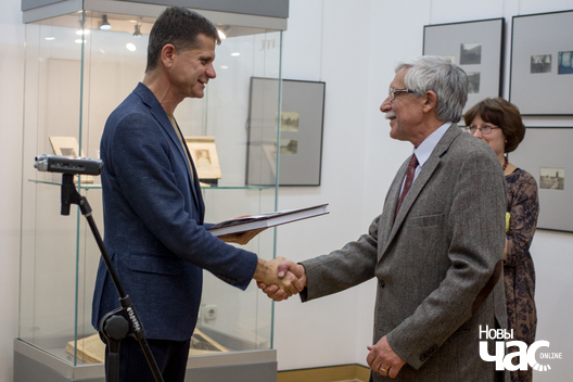 1/17 prezentacyja_fotavystavy_lva_daszkevicza__pavel_aksinovicz__9__logo.jpg