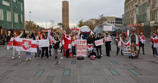 Беларусы Нідэрландаў зноў выйшлі на акцыю салідарнасці (фота)