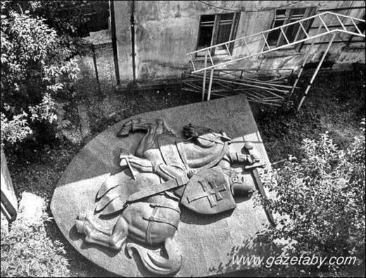 ref2_1.jpg ref2_1.jpg