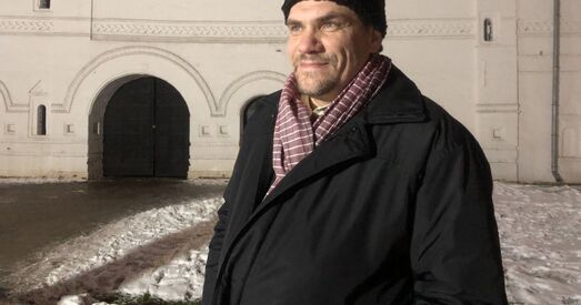 У Расіі святара, які ратаваў помнікі і абараняў удзельнікаў пратэстаў, адхілілі ад службы