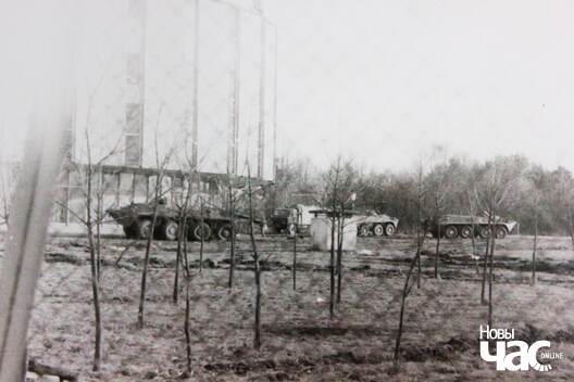 18/19 saveckaja_branetehnika_i_uzaranaja_joju_hleba_perad_televezaj._logo.jpg