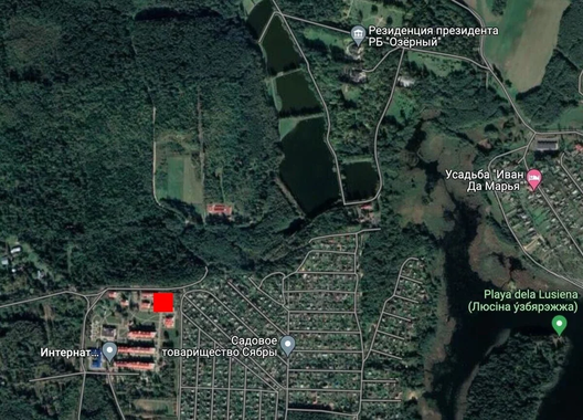 Фрагмент
карты Google Maps у рэжыме спадарожніка. Чырвоным абазначана меркаванае месца
размяшчэння аб'екта. Справа зверху — рэзідэнцыя Лукашэнкі Фрагмент
карты Google Maps у рэжыме спадарожніка. Чырвоным абазначана меркаванае месца
размяшчэння аб'екта. Справа зверху — рэзідэнцыя Лукашэнкі