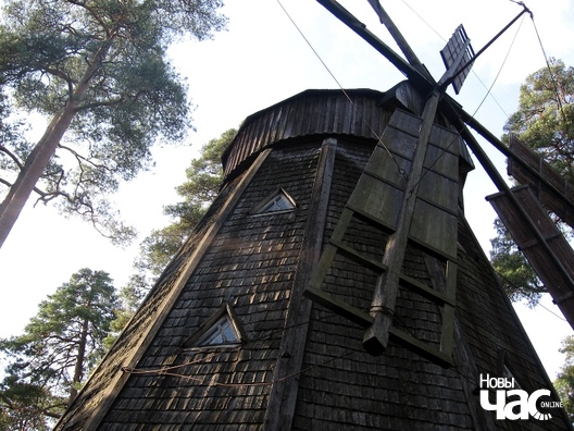 8/9 seurasaari_friluftsmuseum_img_5823_logo.jpg