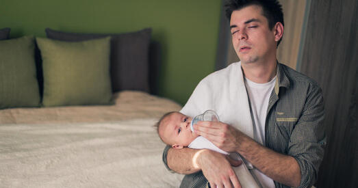 Нараджэнне першынца выракае бацькоў на шэсць гадоў дрэннага сну