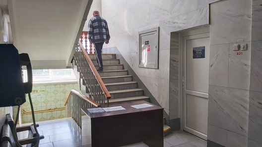 stol_3.jpg stol_3.jpg