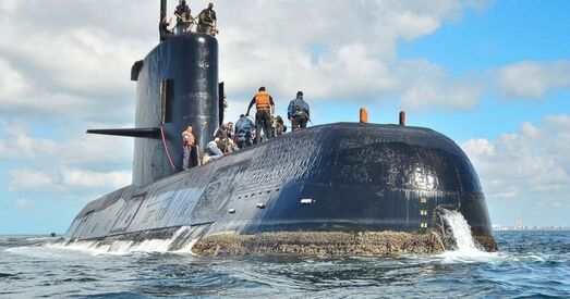 Двое чальцоў экіпажа зніклай аргентынскай падлодкі сышлі на бераг