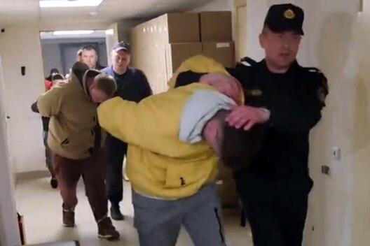 sud_u_baranaviczah.jpg sud_u_baranaviczah.jpg