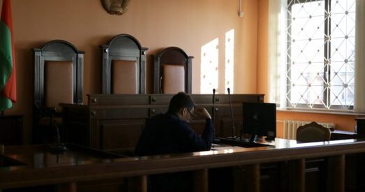 Беларуса, якога КДБ абвінаваціла ў хабарніцтве, ва Украіне прызналі бежанцам