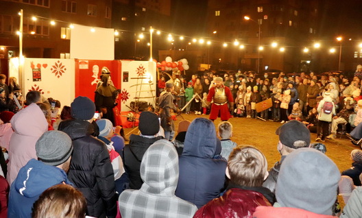 8/12 svjata_na_ploszczy_kalesnikavaj_fota_aleha_hruszeckaha__3__logo.jpg