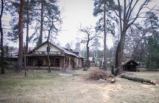 Разбураны Шервуд ў горадзе Свягогорск. Фота: Алены Максіменка / Навінарня Разбураны Шервуд ў горадзе Свягогорск. Фота: Алены Максіменка / Навінарня