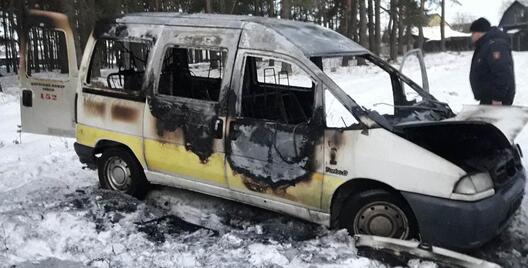 taxi_1.jpg taxi_1.jpg