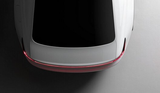 tesla_1.jpg tesla_1.jpg