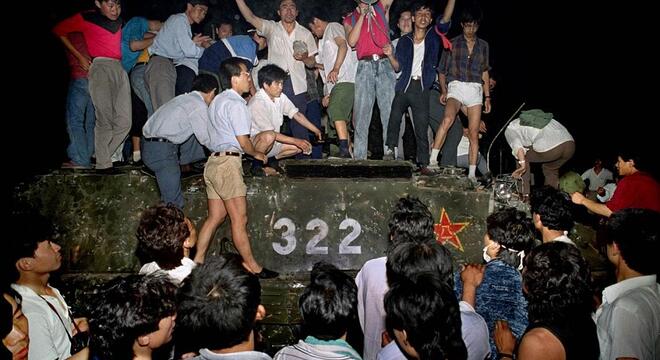 Цяньаньмэнь: 30 гадоў пасля Цяньаньмэнь: 30 гадоў пасля