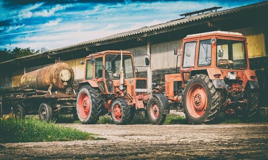 tractor_4445335_1920_lx5vj.jpg tractor_4445335_1920_lx5vj.jpg