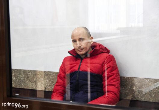 Палітвязень Уладзімір Няронскі ў судзе 13 студзеня. Фота: spring96.org Палітвязень Уладзімір Няронскі ў судзе 13 студзеня. Фота: spring96.org