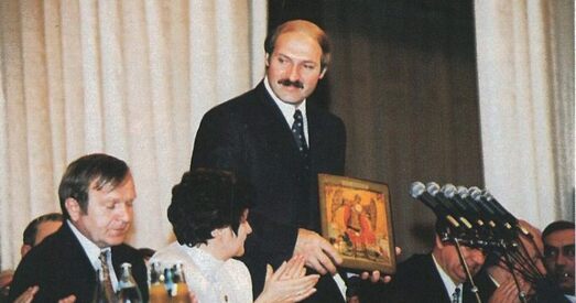 Новая канстытуцыя, квітнеючая Беларусь і дзяржава для народа