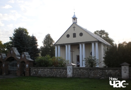 Вёска Новая Мыш. Праабражэнскі касцёл (1825 г.). Вёска Новая Мыш. Праабражэнскі касцёл (1825 г.).