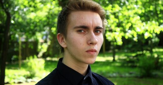 На волю выйшаў палітвязень Іван Комар. Цяпер у Беларусі на аднаго палітвязня стала менш