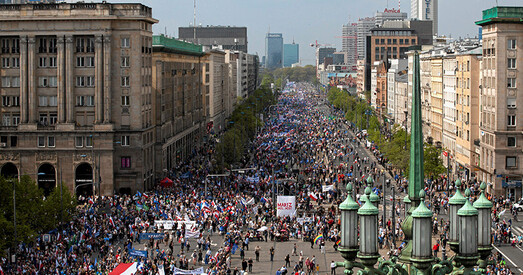 Тысячы палякаў выйшлі ў цэнтры Варшавы супраць «аўтарытарных тэндэнцый»