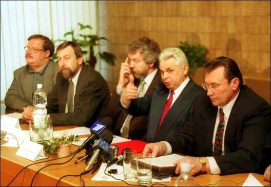 Віктар Івашкевіч, Андрэй Саннікаў, Аляксандр Мілінкевіч, Віктар Карняенка, Сямён Домаш Віктар Івашкевіч, Андрэй Саннікаў, Аляксандр Мілінкевіч, Віктар Карняенка, Сямён Домаш