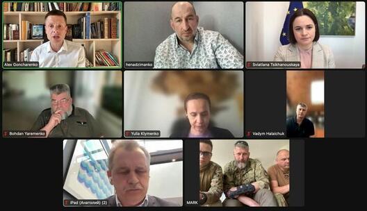 vstrecha_svetlany_tikhanovskoy_i_polka_kalinovskogo.jpg vstrecha_svetlany_tikhanovskoy_i_polka_kalinovskogo.jpg