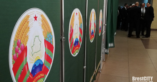 ЦВК адмовіў Ціханоўскаму ў рэгістрацыі ініцыятыўнай групы. Лукашэнка зарэгістравалі