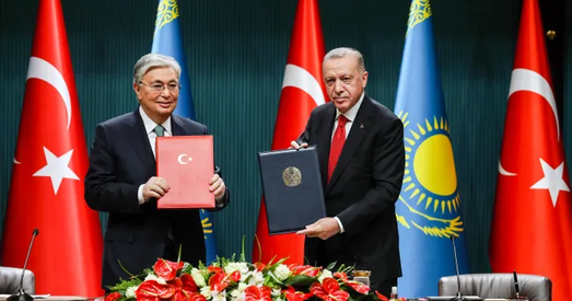 Казахстан дыстанцуецца ад Расіі