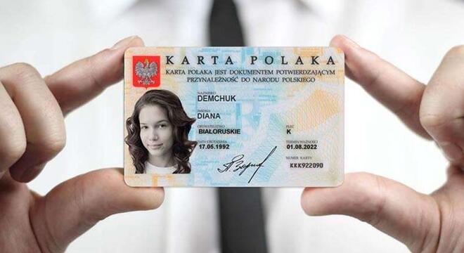 Беларусу прапанавалі адмовіцца ад «карты паляка» Беларусу прапанавалі запісаць відэа з адмаўленнем ад «карты паляка». Ён не захацеў