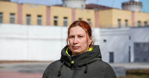 "Кепскія дзядзькі забралі тату". Як выжывае шматдзетная сям'я палітвязня Аляксандра Зялюткіна