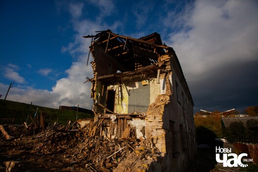 3/8 zrujnavany_budynak_na_padolnaj_48__5__logo.jpg