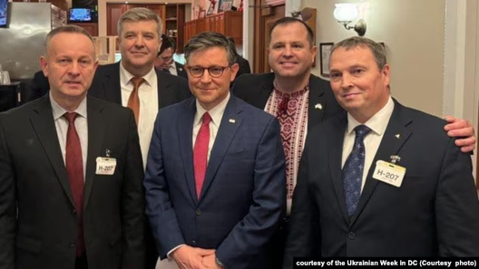 Сустрэчы кіраўнікоў украінскіх цэркваў, якія ўваходзяць у Раду евангельскіх пратэстанцкіх цэркваў Украіны, са спікерам Джонсанам. Сустрэчы кіраўнікоў украінскіх цэркваў, якія ўваходзяць у Раду евангельскіх пратэстанцкіх цэркваў Украіны, са спікерам Джонсанам.