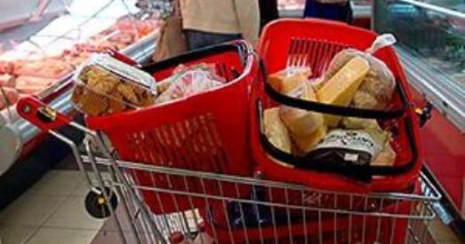 Патрабаванне крамы да спажыўца ўваходзіць у гандлёвую залу толькі з інвентарнай карзінай незаконна — Мінгандаль