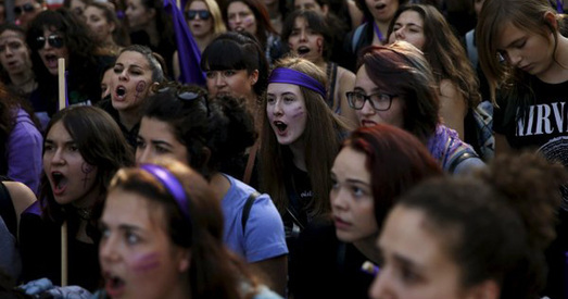 У Мадрыдзе каля 21 тыс. іспанцаў прайшлі маршам супраць хатняга гвалту