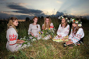 001124_00000710877.jpg 001124_00000710877.jpg