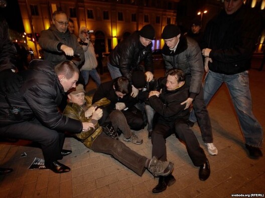 07ff46bb6597a4f81eed4f59360ff835.jpg 07ff46bb6597a4f81eed4f59360ff835.jpg