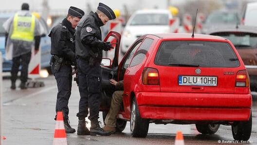 0_18882049_303_00.jpg 0_18882049_303_00.jpg