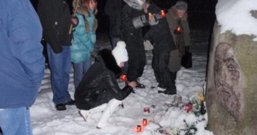 У Курапатах маліліся за палітвязняў