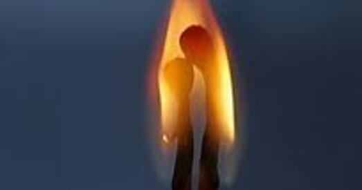 У Кіраўскім раёне жанчына падпаліла хлеў са сваім каханым