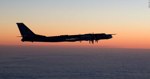 Расійскі вайсковы самалёт здзейсніў нізкі палёт над вайсковымі караблямі НАТА