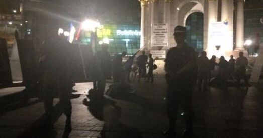 Украіна. На Майдане Незалежнасці знеслі намётавае мястэчка